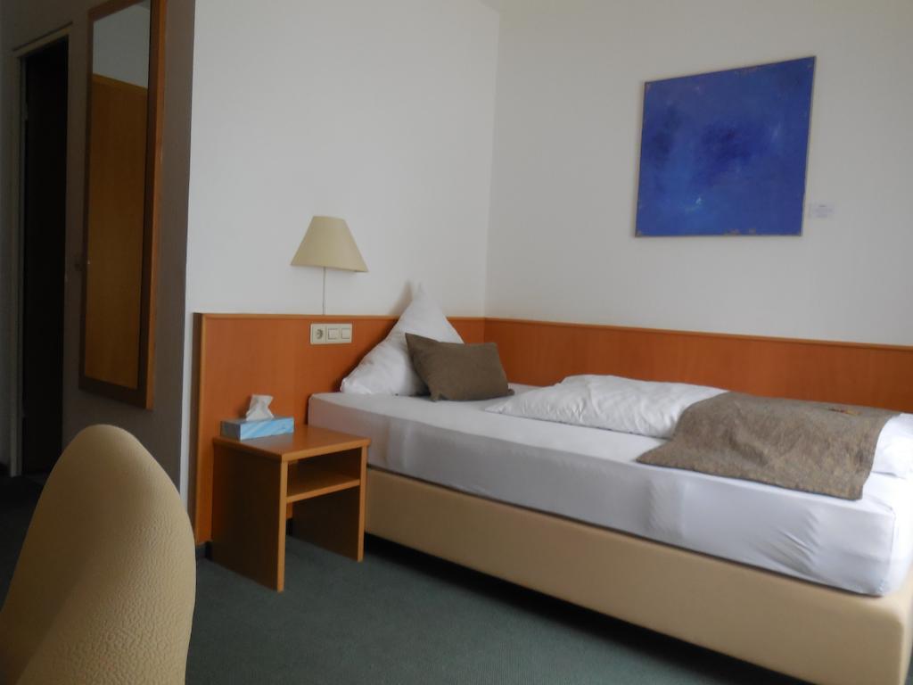 Hotel Schober Freiberg am Neckar Pokój zdjęcie